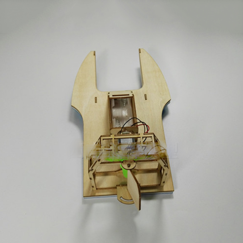 Flying Fish Assembled Electric - đánh giá và giá Model Kit Yacht