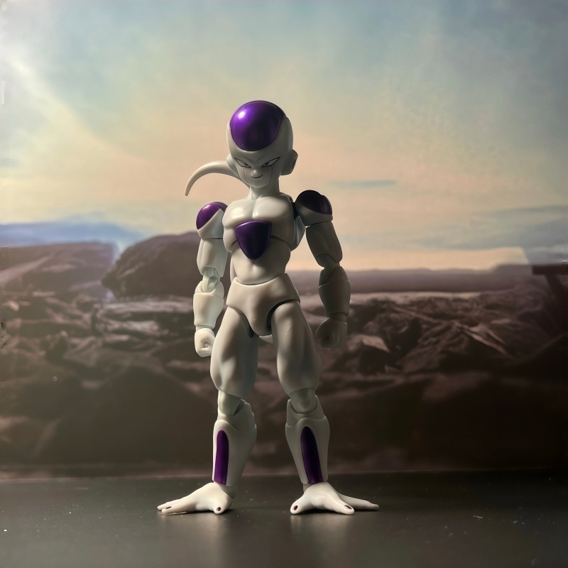 Original Bandai S.H.Figuarts D - đánh giá và giá Model Kit Frieza